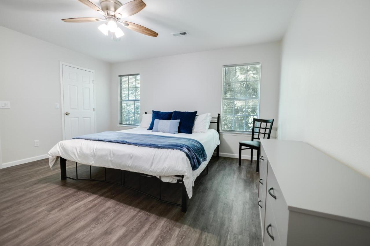 Trailside Townhouse - Close To Downtown & Bike Trails Bentonville Buitenkant foto